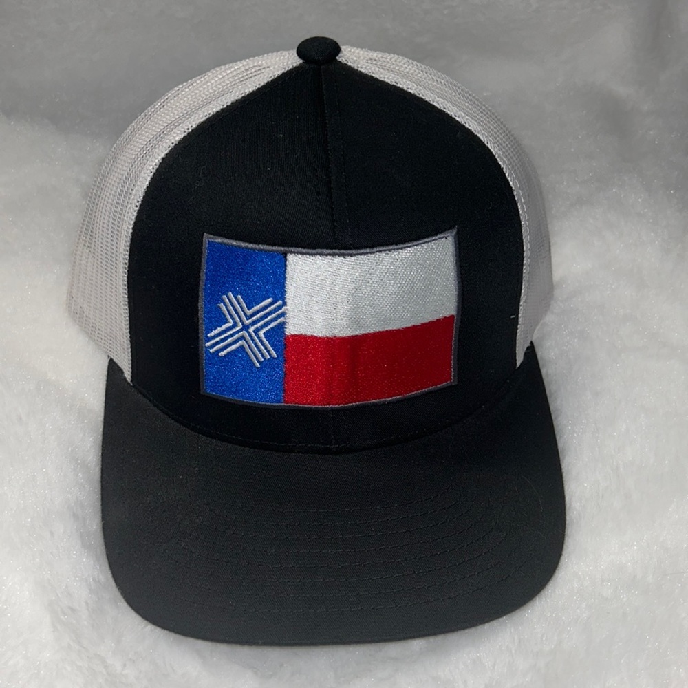 Snap back hat